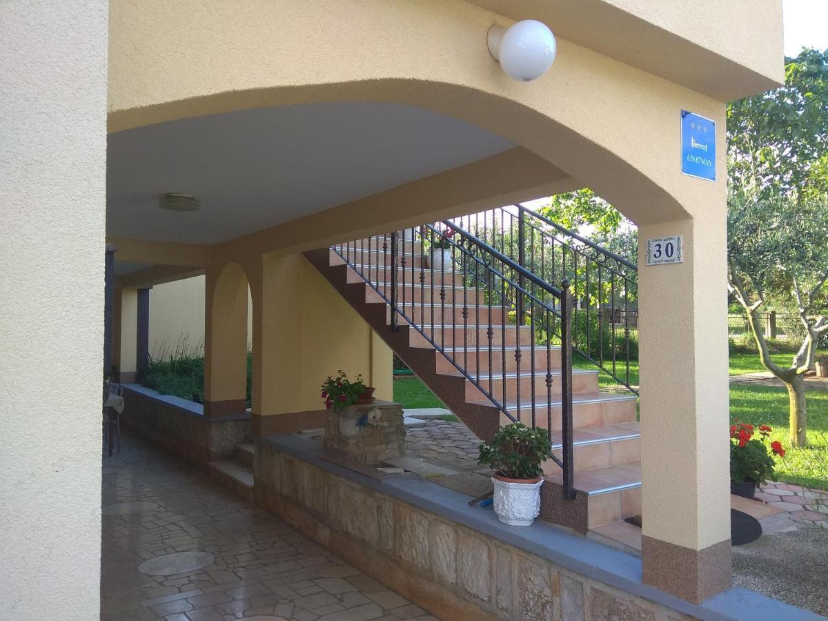Apartment Dado Poreč Exterior foto